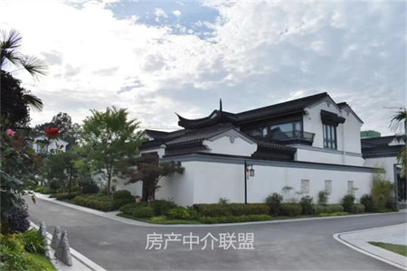 佛山小区南北通透水电暖齐全简单装修142㎡88.8万出售